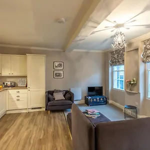  Apartment 3, 71 Micklegate, United Kingdom